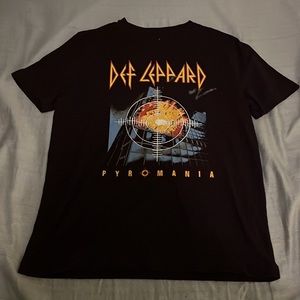 Large Def Leppard Pyromania Tee